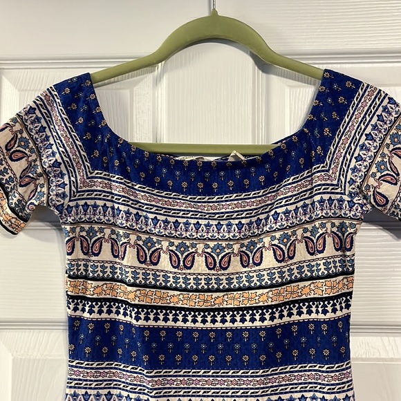 Pattern Dress - Picture 2 of 7